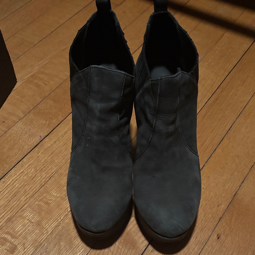 Joe's Jeans Charcoal Ankle Dark Grey/Black Suede 44” wedge Booties Sz 6.5 used